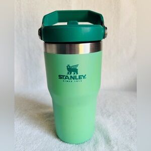 STANLEY. THE ICEFLOW™ FLIP STRAW TUMBLER | 20 OZ